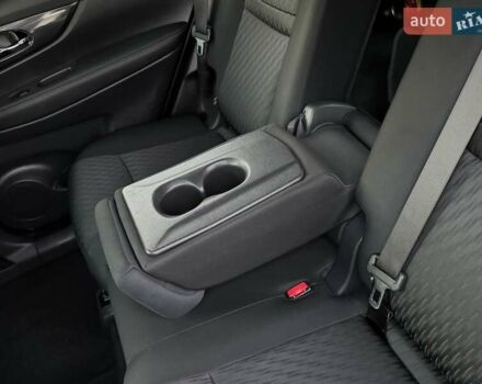 Чорний Ніссан Rogue, об'ємом двигуна 2.5 л та пробігом 188 тис. км за 15999 $, фото 45 на Automoto.ua