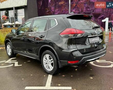 Черный Ниссан Rogue, объемом двигателя 2.49 л и пробегом 109 тыс. км за 16490 $, фото 4 на Automoto.ua