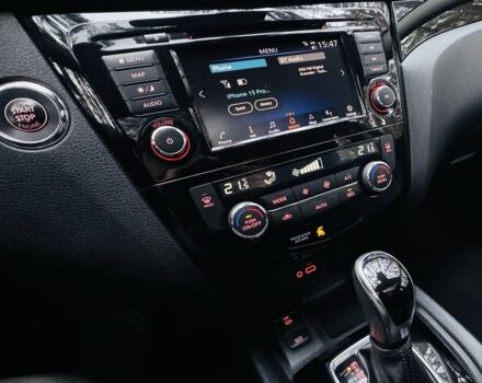 Черный Ниссан Rogue, объемом двигателя 2 л и пробегом 89 тыс. км за 18800 $, фото 7 на Automoto.ua