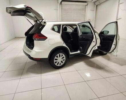 Черный Ниссан Rogue, объемом двигателя 2.5 л и пробегом 63 тыс. км за 14000 $, фото 5 на Automoto.ua