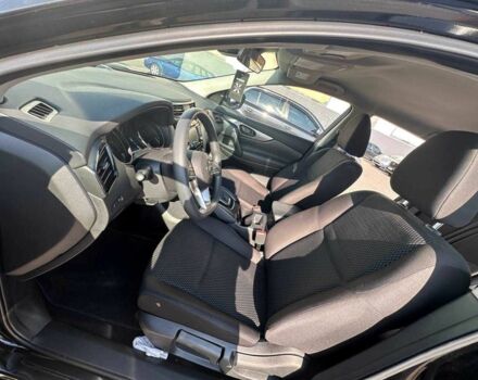 Чорний Ніссан Rogue, об'ємом двигуна 2 л та пробігом 55 тис. км за 15000 $, фото 6 на Automoto.ua