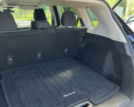 Чорний Ніссан Rogue, об'ємом двигуна 2.49 л та пробігом 83 тис. км за 20500 $, фото 12 на Automoto.ua