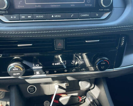 Черный Ниссан Rogue, объемом двигателя 2.49 л и пробегом 110 тыс. км за 21500 $, фото 22 на Automoto.ua