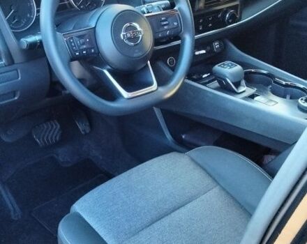 Чорний Ніссан Rogue, об'ємом двигуна 0 л та пробігом 120 тис. км за 20000 $, фото 3 на Automoto.ua