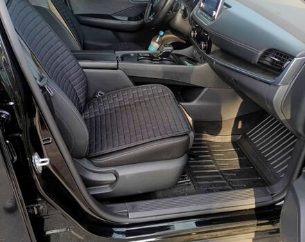 Черный Ниссан Rogue, объемом двигателя 2.5 л и пробегом 136 тыс. км за 20700 $, фото 10 на Automoto.ua