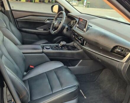 Черный Ниссан Rogue, объемом двигателя 2.49 л и пробегом 157 тыс. км за 19700 $, фото 19 на Automoto.ua