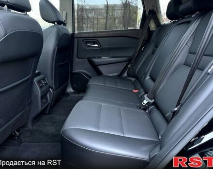 Чорний Ніссан Rogue, об'ємом двигуна 1.5 л та пробігом 81 тис. км за 23999 $, фото 7 на Automoto.ua