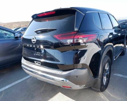 Чорний Ніссан Rogue, об'ємом двигуна 1.5 л та пробігом 5 тис. км за 18000 $, фото 2 на Automoto.ua