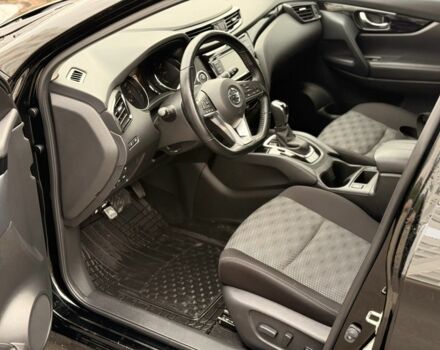 Черный Ниссан Rogue, объемом двигателя 2 л и пробегом 30 тыс. км за 17600 $, фото 6 на Automoto.ua