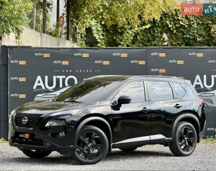 Черный Ниссан Rogue, объемом двигателя 1.5 л и пробегом 136 тыс. км за 23500 $, фото 2 на Automoto.ua