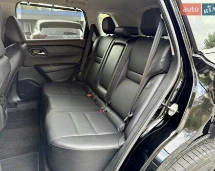 Черный Ниссан Rogue, объемом двигателя 1.5 л и пробегом 136 тыс. км за 23500 $, фото 7 на Automoto.ua