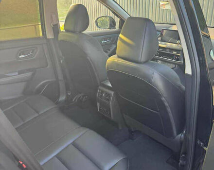 Черный Ниссан Rogue, объемом двигателя 1.5 л и пробегом 47 тыс. км за 24400 $, фото 18 на Automoto.ua