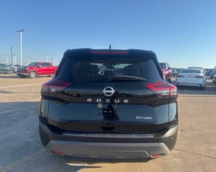Чорний Ніссан Rogue, об'ємом двигуна 1.5 л та пробігом 13 тис. км за 11100 $, фото 6 на Automoto.ua