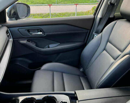 Черный Ниссан Rogue, объемом двигателя 1.5 л и пробегом 47 тыс. км за 24400 $, фото 7 на Automoto.ua