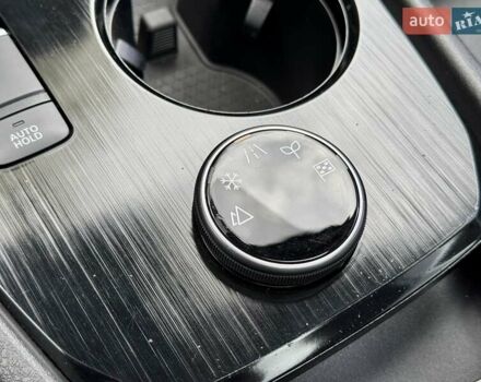 Черный Ниссан Rogue, объемом двигателя 1.5 л и пробегом 136 тыс. км за 23500 $, фото 17 на Automoto.ua