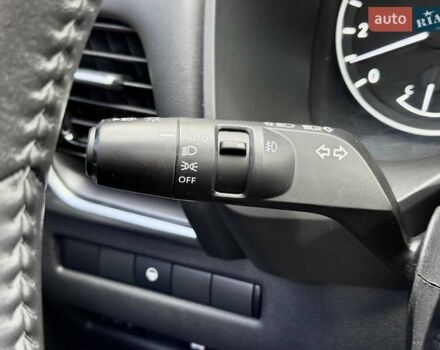 Черный Ниссан Rogue, объемом двигателя 1.5 л и пробегом 136 тыс. км за 23500 $, фото 18 на Automoto.ua