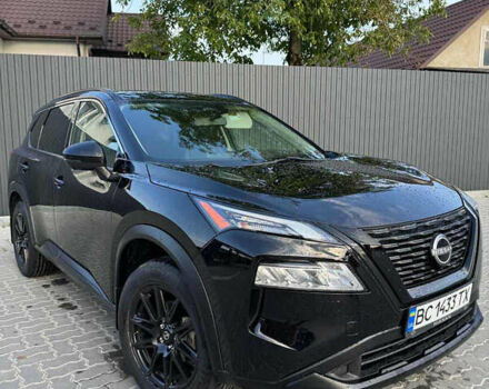 Черный Ниссан Rogue, объемом двигателя 1.5 л и пробегом 47 тыс. км за 24400 $, фото 2 на Automoto.ua