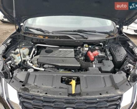 Черный Ниссан Rogue, объемом двигателя 1.5 л и пробегом 72 тыс. км за 7900 $, фото 10 на Automoto.ua