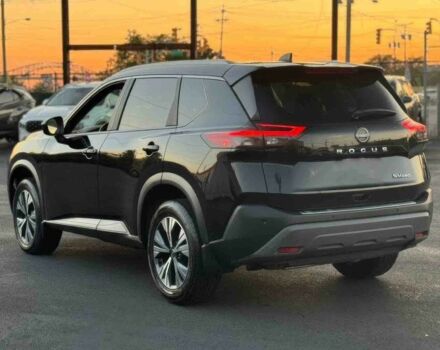 Черный Ниссан Rogue, объемом двигателя 1.5 л и пробегом 29 тыс. км за 11300 $, фото 3 на Automoto.ua