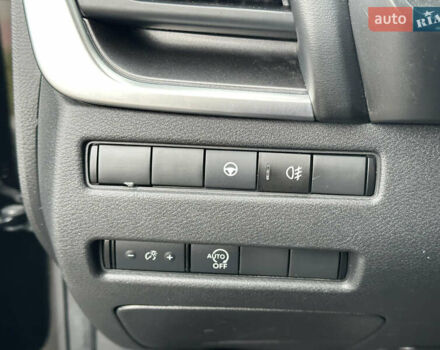 Черный Ниссан Rogue, объемом двигателя 1.5 л и пробегом 75 тыс. км за 22999 $, фото 37 на Automoto.ua