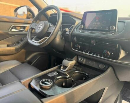 Черный Ниссан Rogue, объемом двигателя 1.5 л и пробегом 29 тыс. км за 11300 $, фото 7 на Automoto.ua