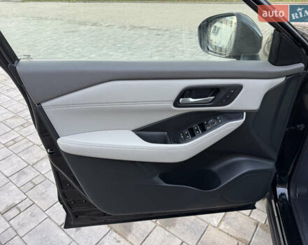 Черный Ниссан Rogue, объемом двигателя 1.5 л и пробегом 90 тыс. км за 22200 $, фото 27 на Automoto.ua