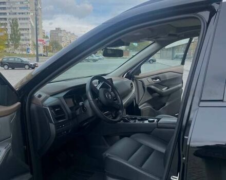 Чорний Ніссан Rogue, об'ємом двигуна 1.5 л та пробігом 11 тис. км за 27900 $, фото 6 на Automoto.ua