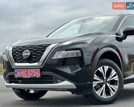 Черный Ниссан Rogue, объемом двигателя 1.5 л и пробегом 75 тыс. км за 22999 $, фото 1 на Automoto.ua