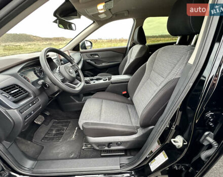 Черный Ниссан Rogue, объемом двигателя 1.5 л и пробегом 75 тыс. км за 22999 $, фото 39 на Automoto.ua