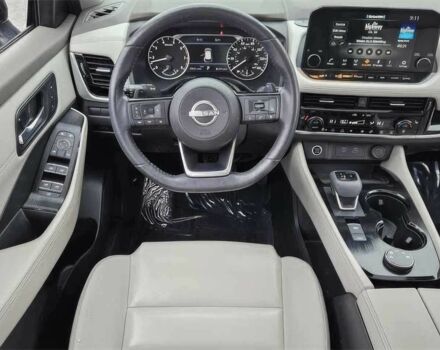 Черный Ниссан Rogue, объемом двигателя 1.5 л и пробегом 18 тыс. км за 20000 $, фото 6 на Automoto.ua