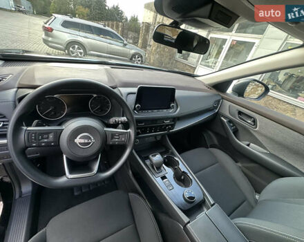 Черный Ниссан Rogue, объемом двигателя 1.5 л и пробегом 19 тыс. км за 24999 $, фото 13 на Automoto.ua