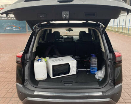 Чорний Ніссан Rogue, об'ємом двигуна 1.5 л та пробігом 31 тис. км за 25000 $, фото 12 на Automoto.ua