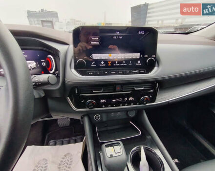 Чорний Ніссан Rogue, об'ємом двигуна 1.5 л та пробігом 16 тис. км за 26300 $, фото 8 на Automoto.ua