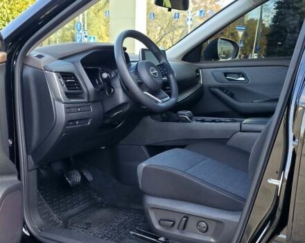 Черный Ниссан Rogue, объемом двигателя 1.5 л и пробегом 31 тыс. км за 22500 $, фото 22 на Automoto.ua