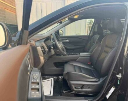 Черный Ниссан Rogue, объемом двигателя 1.5 л и пробегом 29 тыс. км за 11300 $, фото 8 на Automoto.ua