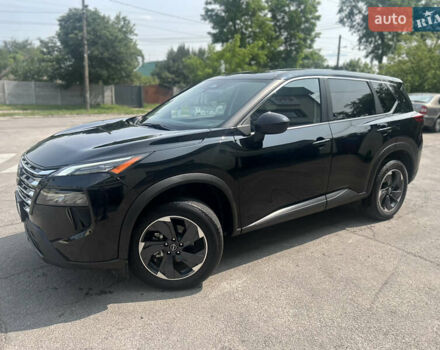 Чорний Ніссан Rogue, об'ємом двигуна 1.5 л та пробігом 42 тис. км за 25300 $, фото 3 на Automoto.ua