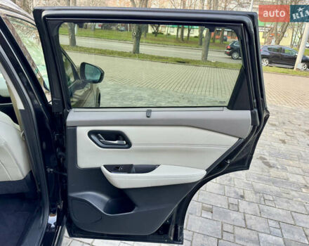 Черный Ниссан Rogue, объемом двигателя 1.5 л и пробегом 90 тыс. км за 22200 $, фото 31 на Automoto.ua