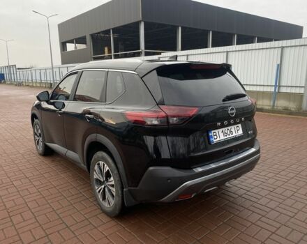 Чорний Ніссан Rogue, об'ємом двигуна 1.5 л та пробігом 31 тис. км за 25000 $, фото 3 на Automoto.ua