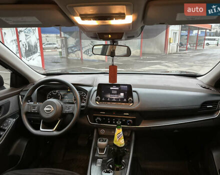 Чорний Ніссан Rogue, об'ємом двигуна 1.5 л та пробігом 84 тис. км за 22500 $, фото 16 на Automoto.ua