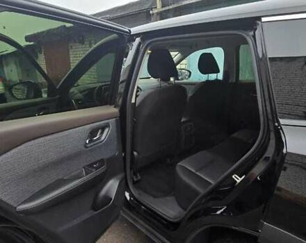 Чорний Ніссан Rogue, об'ємом двигуна 1.5 л та пробігом 90 тис. км за 20800 $, фото 3 на Automoto.ua