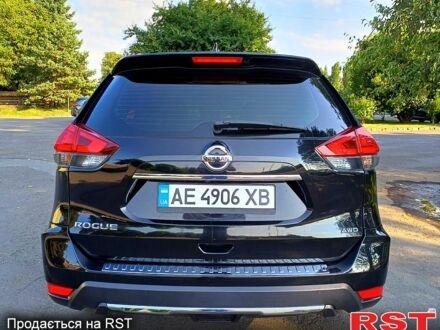 Ніссан Rogue 2016 у Ужгороді на Automoto.ua Чорний Ніссан Rogue, об'ємом двигуна 2.5 л та пробігом 59 тис. км за 12900 $, фото 1 на Automoto.ua