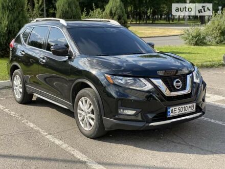 Ніссан Rogue 2016 у Дніпро (Дніпропетровську) на Automoto.ua Чорний Ніссан Rogue, об'ємом двигуна 2.5 л та пробігом 107 тис. км за 16300 $, фото 1 на Automoto.ua