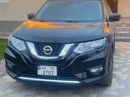 Черный Ниссан Rogue, объемом двигателя 2.5 л и пробегом 120 тыс. км за 16500 $, фото 1 на Automoto.ua