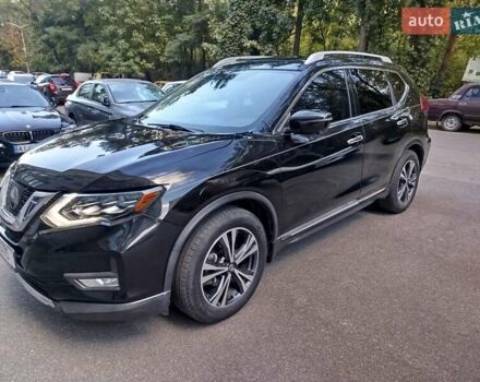 Ниссан Rogue 2017 в Софіївська Борщагівка на Automoto.ua Черный Ниссан Rogue, объемом двигателя 2.49 л и пробегом 106 тыс. км за 17800 $, фото 1 на Automoto.ua