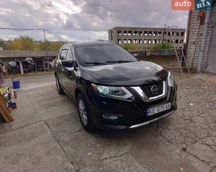 Черный Ниссан Rogue, объемом двигателя 2.49 л и пробегом 160 тыс. км за 12000 $, фото 1 на Automoto.ua