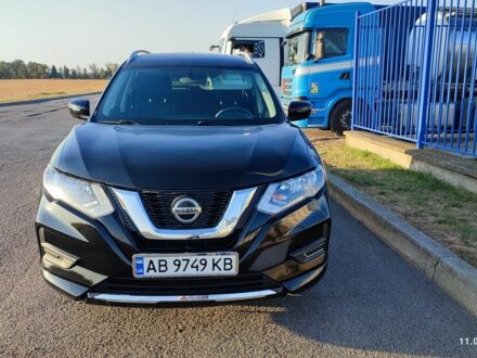 Черный Ниссан Rogue, объемом двигателя 2.5 л и пробегом 205 тыс. км за 13000 $, фото 1 на Automoto.ua