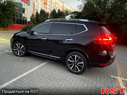 Черный Ниссан Rogue, объемом двигателя 2.5 л и пробегом 156 тыс. км за 17500 $, фото 1 на Automoto.ua