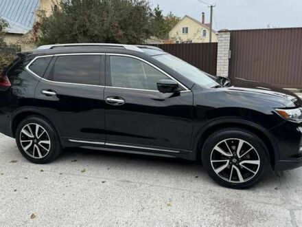 Черный Ниссан Rogue, объемом двигателя 2.5 л и пробегом 100 тыс. км за 12000 $, фото 1 на Automoto.ua