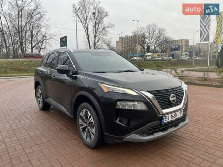 Чорний Ніссан Rogue, об'ємом двигуна 1.5 л та пробігом 31 тис. км за 25000 $, фото 1 на Automoto.ua