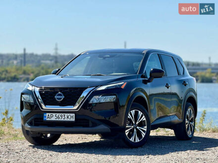 Чорний Ніссан Rogue, об'ємом двигуна 1.5 л та пробігом 75 тис. км за 23500 $, фото 1 на Automoto.ua